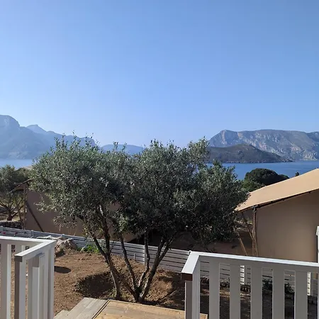 Chez Yaya Sea Luxury tent Emborios