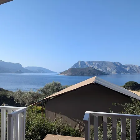 Chez Yaya Sea *