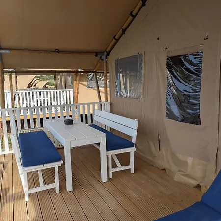 Chez Yaya Sea Luxury tent