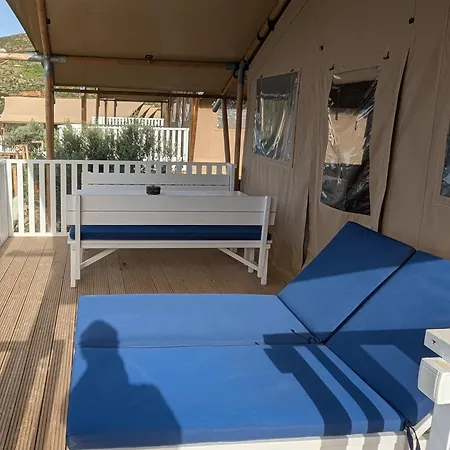 Chez Yaya Sea *