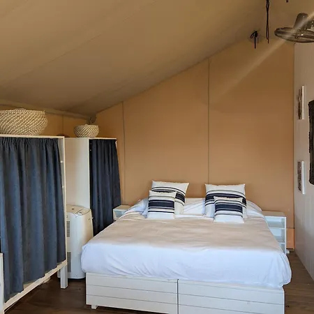 Luxury tent Chez Yaya Sea *