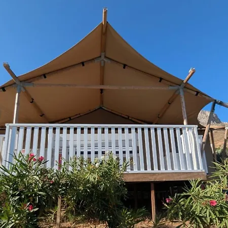 Ξενοδοχείο Chez Yaya - Sea View Luxury Εμπορειός