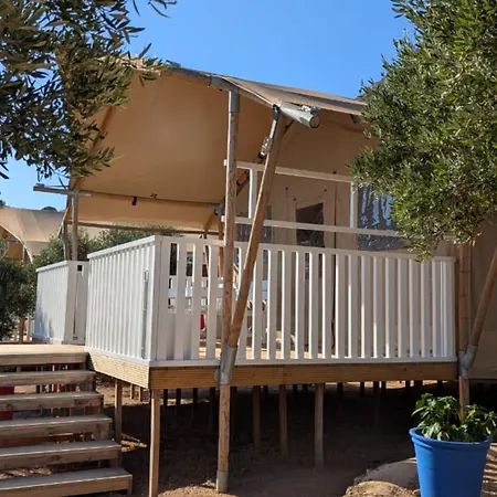 Hotel Chez Yaya - Sea View Luxury